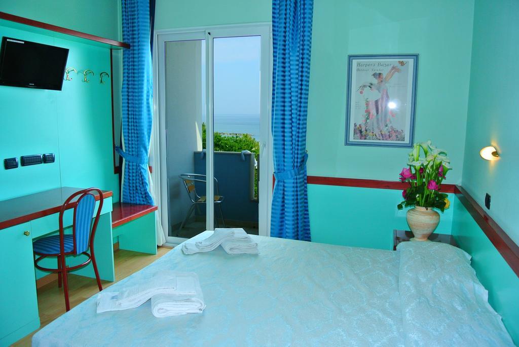 Hotel Mirage 리도 디 클라세 외부 사진